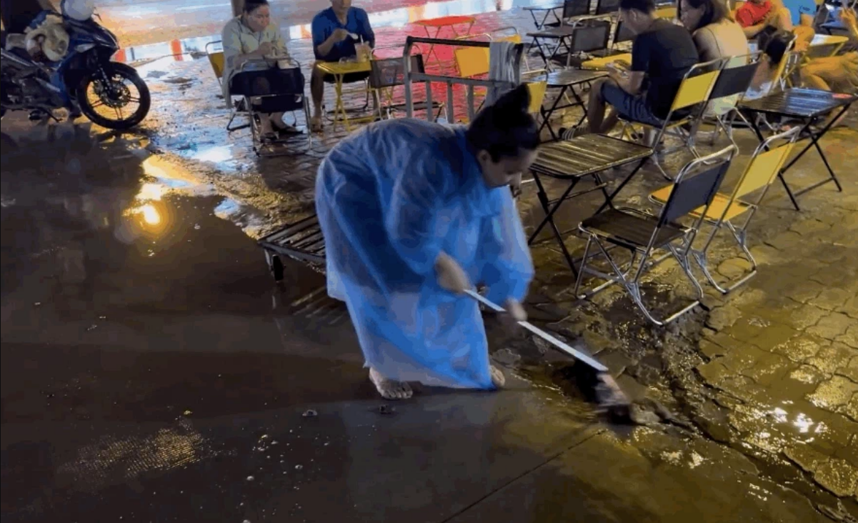 Lê Dương Bảo Lâm chính thức lên tiếng giải thích sau tranh cãi để vợ làm việc một mình lúc trời mưa gió  - Ảnh 4